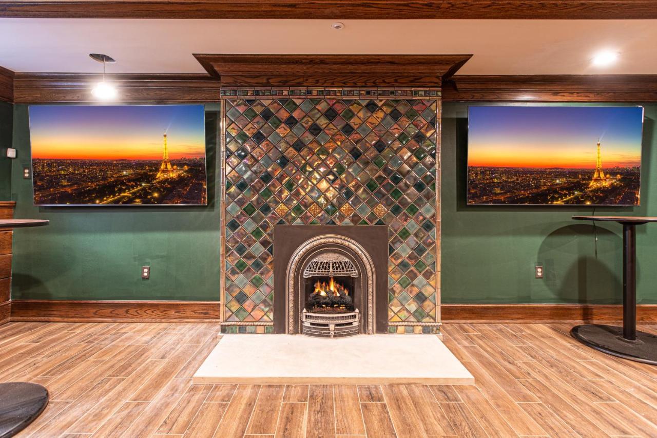 Frederick Stearns House Historic Bed & Breakfast Detroit