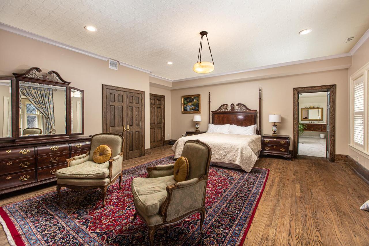 Frederick Stearns House Historic Bed & Breakfast