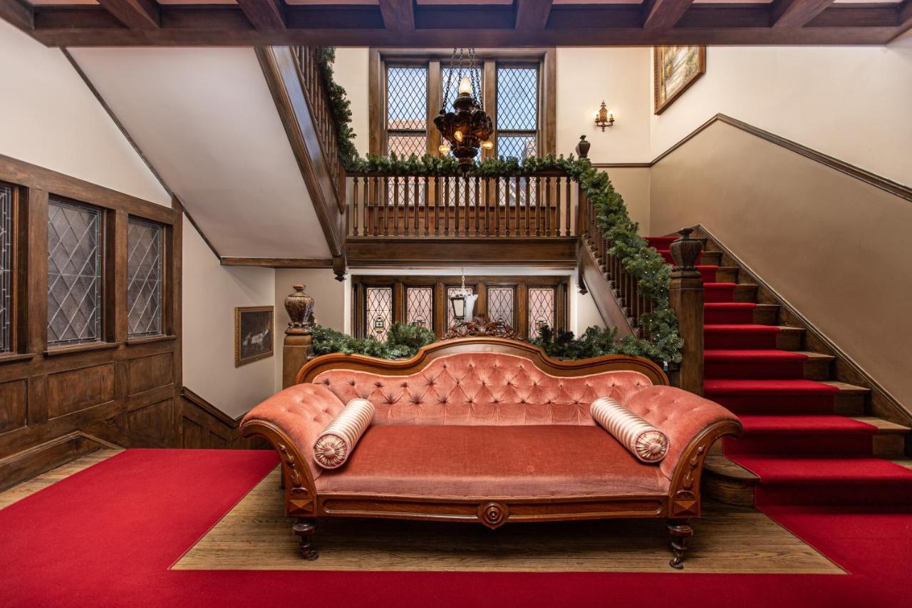 Frederick Stearns House Historic Bed & Breakfast Detroit